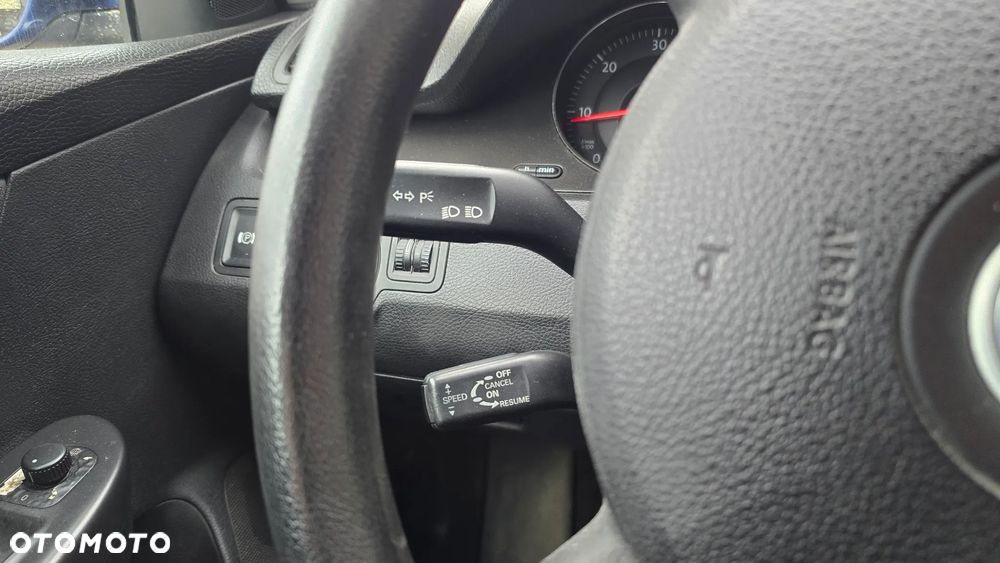 Volkswagen Passat 1.9 TDI DPF Individual - 39