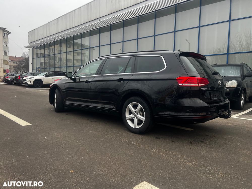 Volkswagen Passat 2.0 TDI DSG Comfortline - 2