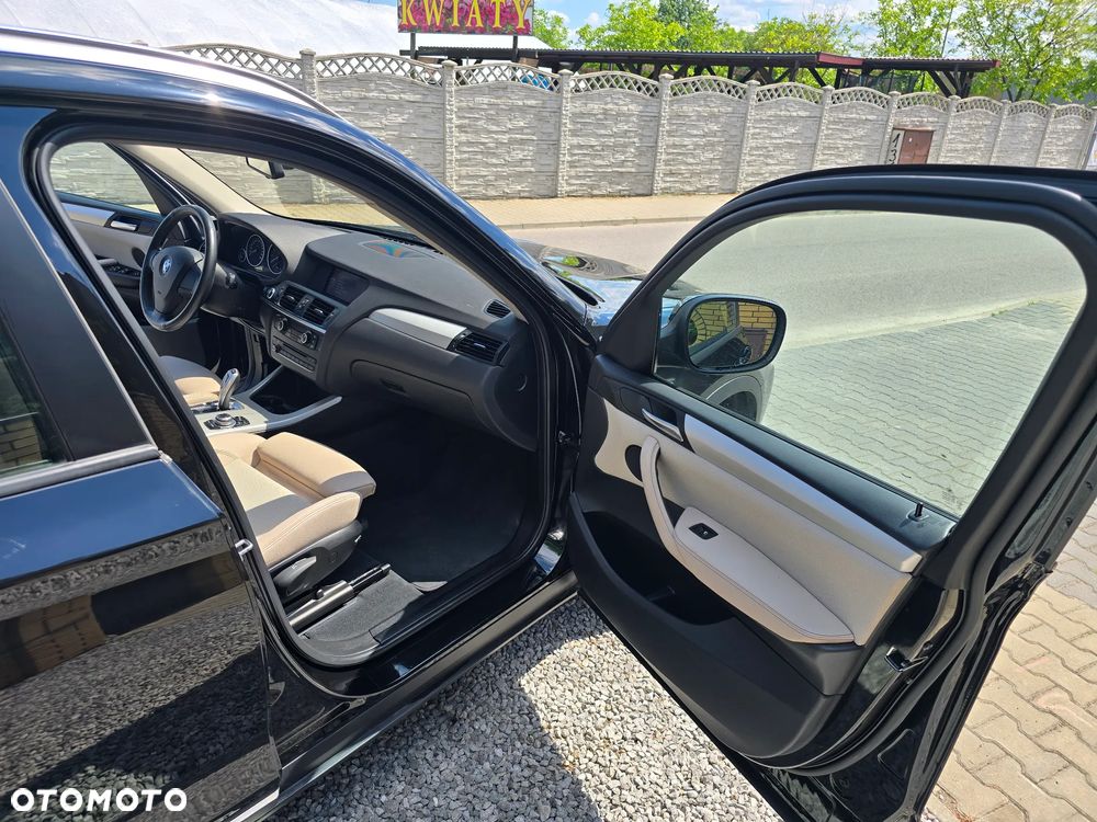 BMW X3 xDrive20i - 13