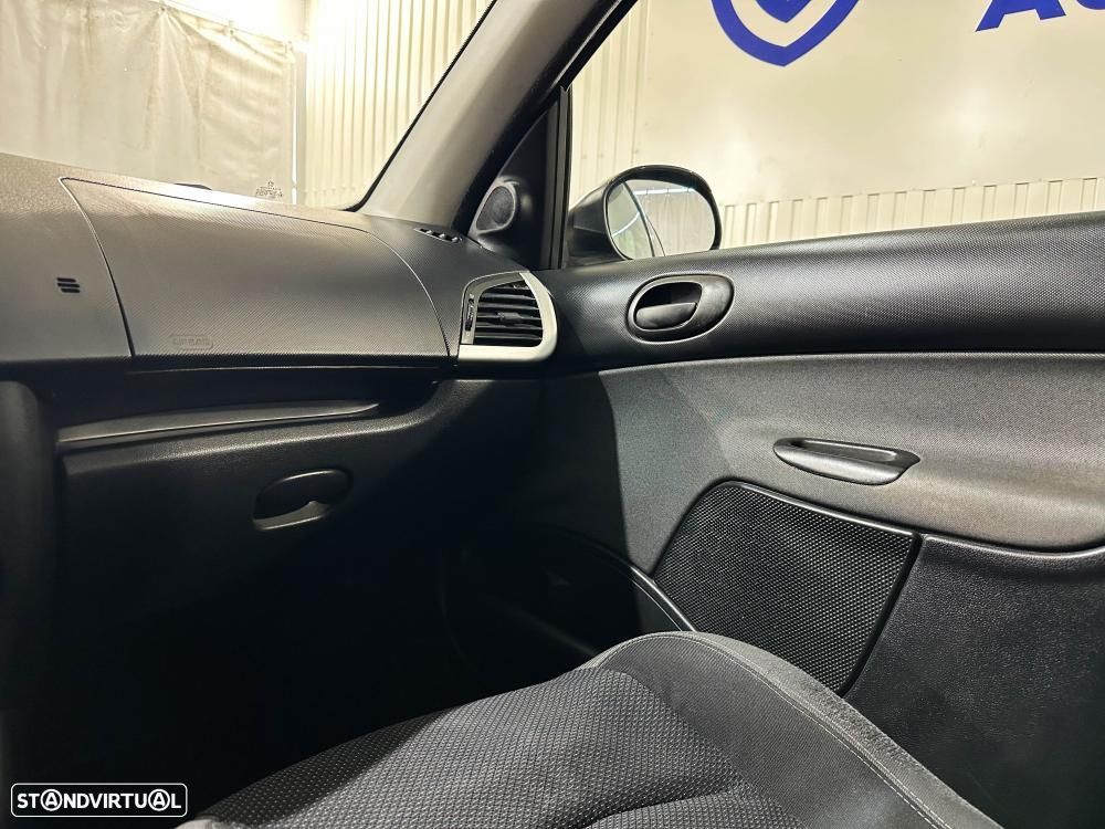 Peugeot 206+ 1.1 Urban - 19