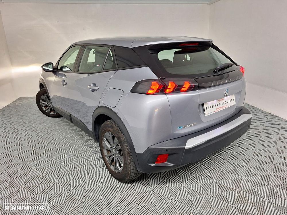 Peugeot e-2008 50 kWh Active - 25