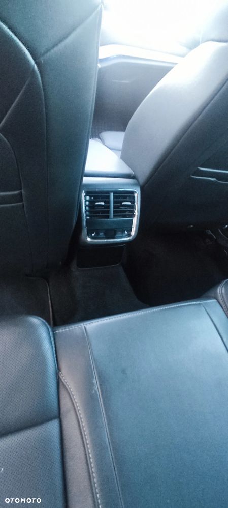 Skoda Octavia 2.0 TDI DSG Style - 9