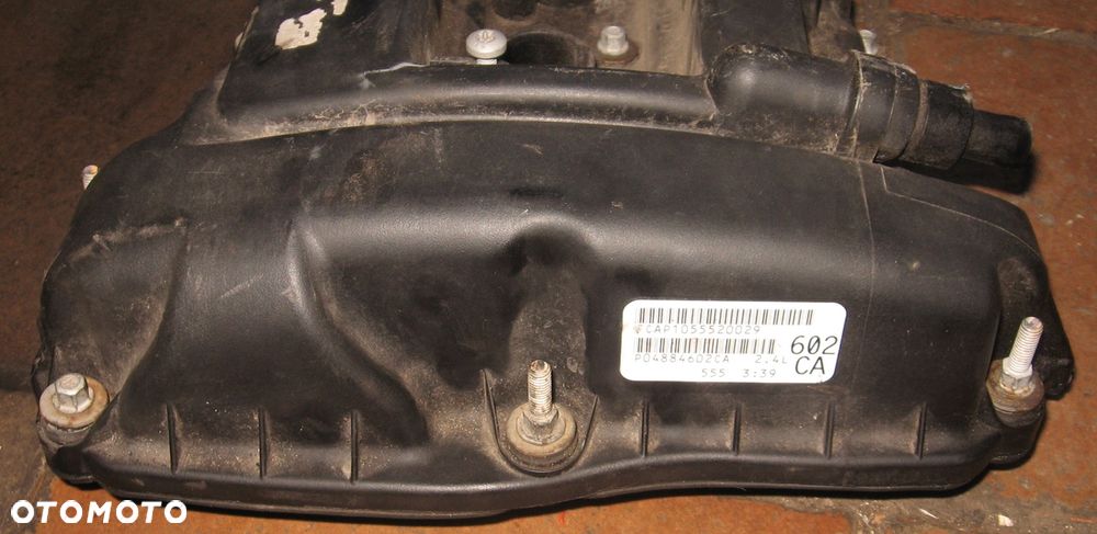 pokrywa zaworów obudowa wałek rozrządu DODGE JOURNEY Jeep Compass patriot 2.4L - 5