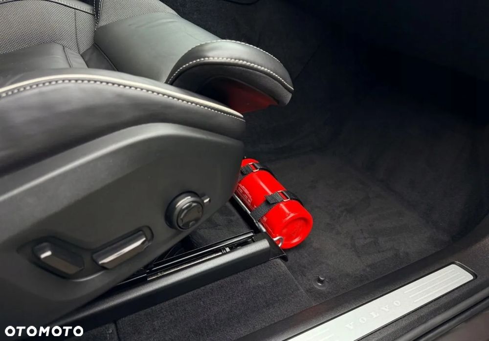 Volvo XC 60 B4 D Geartronic RDesign - 27