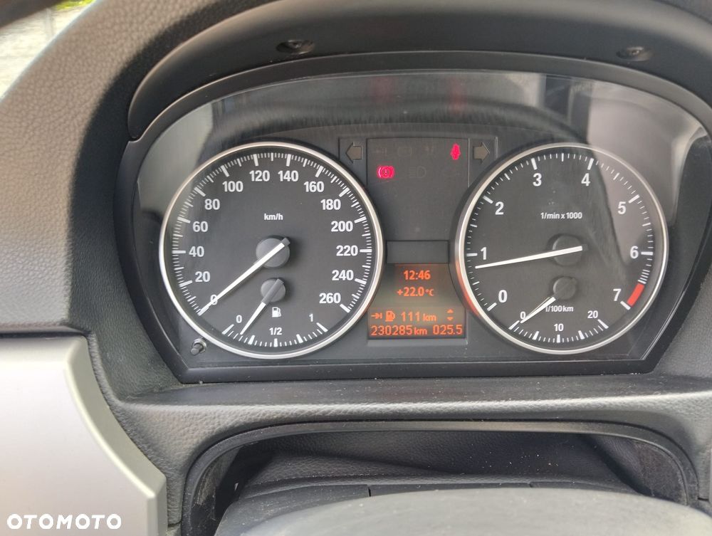 BMW Seria 3 318i - 12