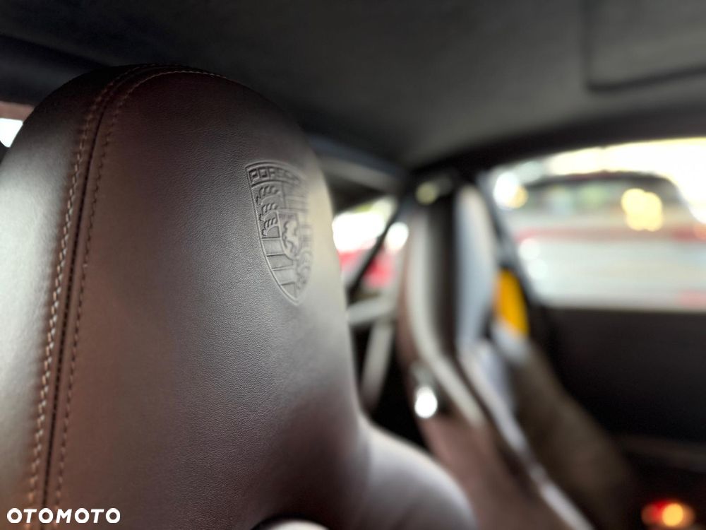 Porsche 911 Turbo - 23