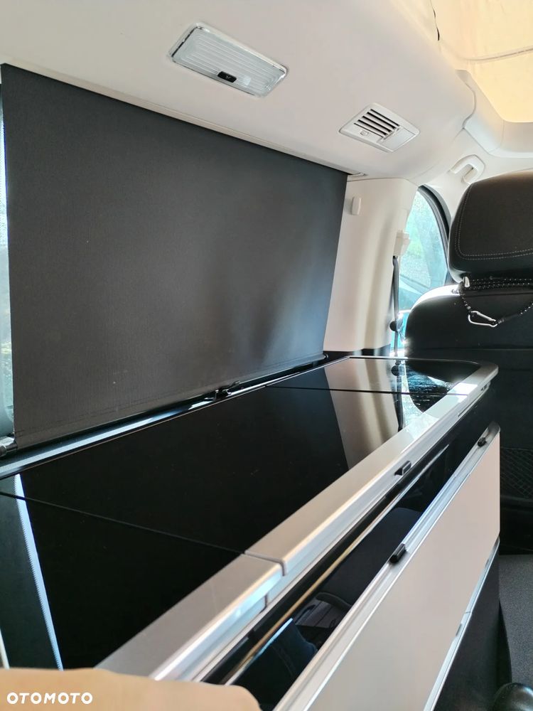 Mercedes-Benz Klasa V 220 d extralang 4Matic 9G-TRONIC Avantgarde Edition 2020 - 9