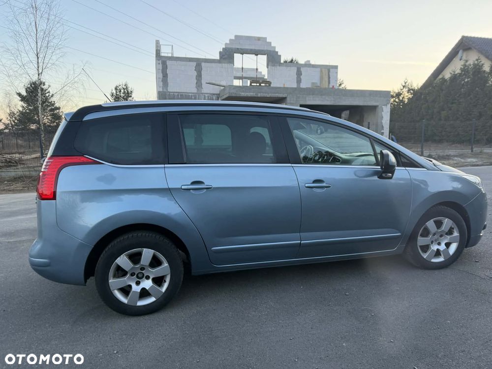 Peugeot 5008 1.6 HDi Premium - 10