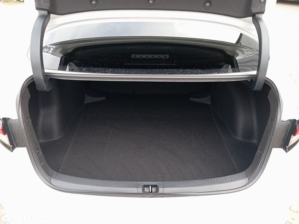 Toyota Corolla 1.8 Hybrid GR Sport Dynamic - 22