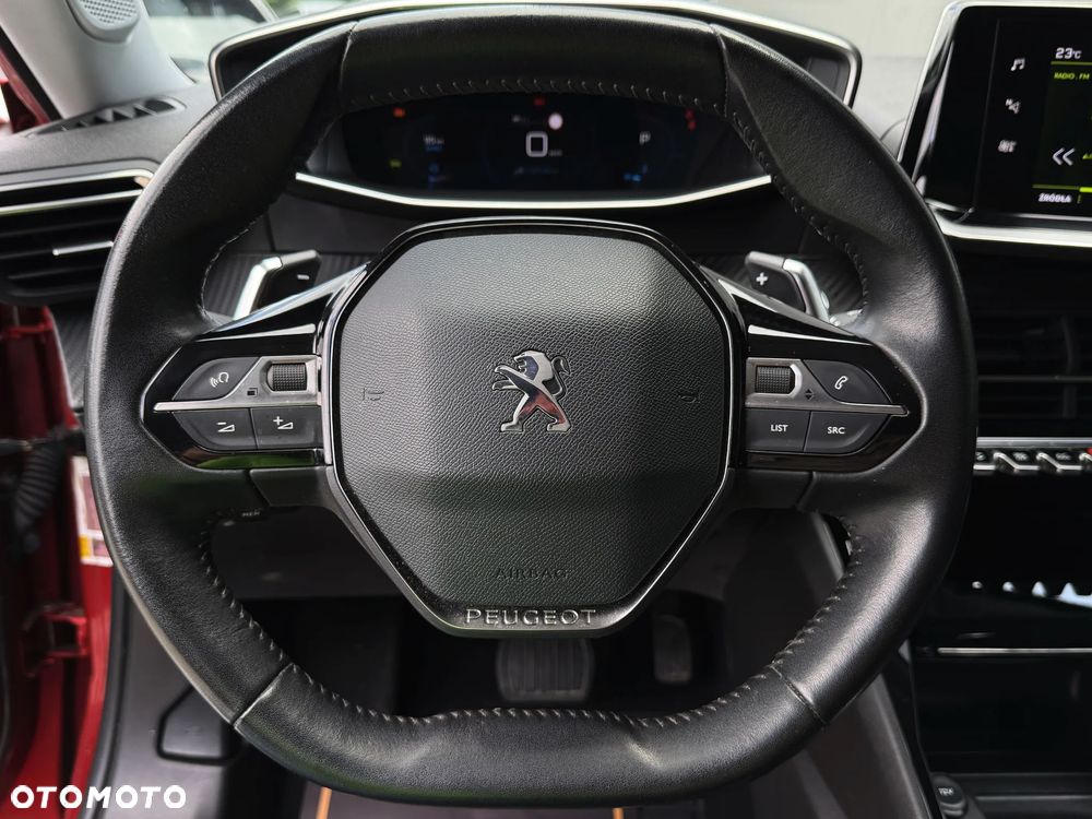 Peugeot 2008 1.5 BlueHDi Allure Pack S&S EAT8 - 26