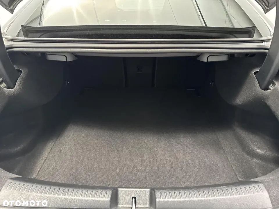 Mercedes-Benz CLA 220 4-Matic AMG Line 7G-DCT - 23