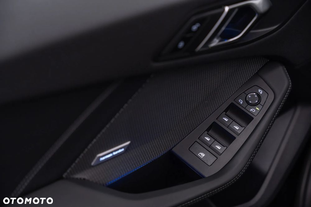 BMW Seria 1 120 mHEV - 19