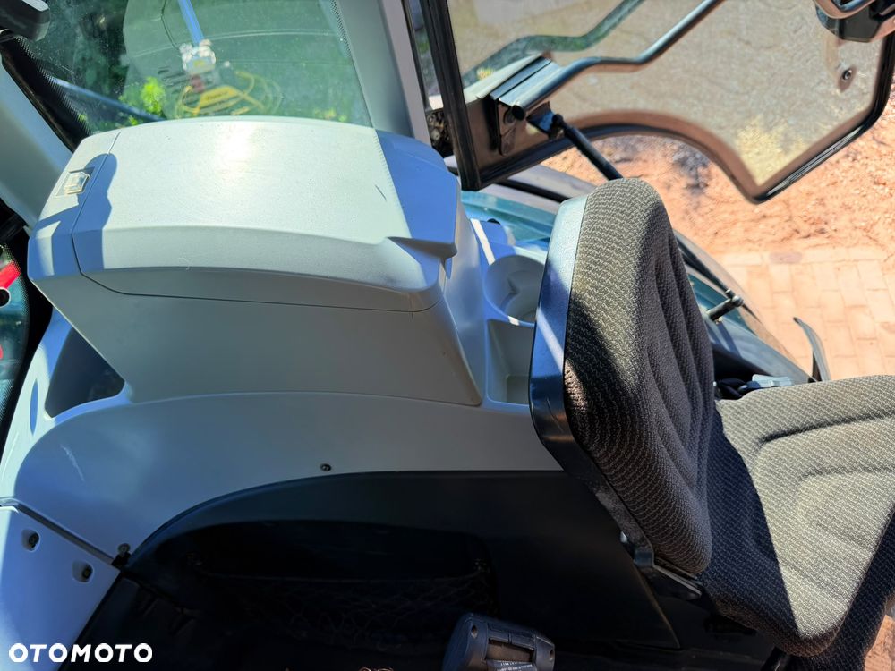 Valtra T214 Versu - 28