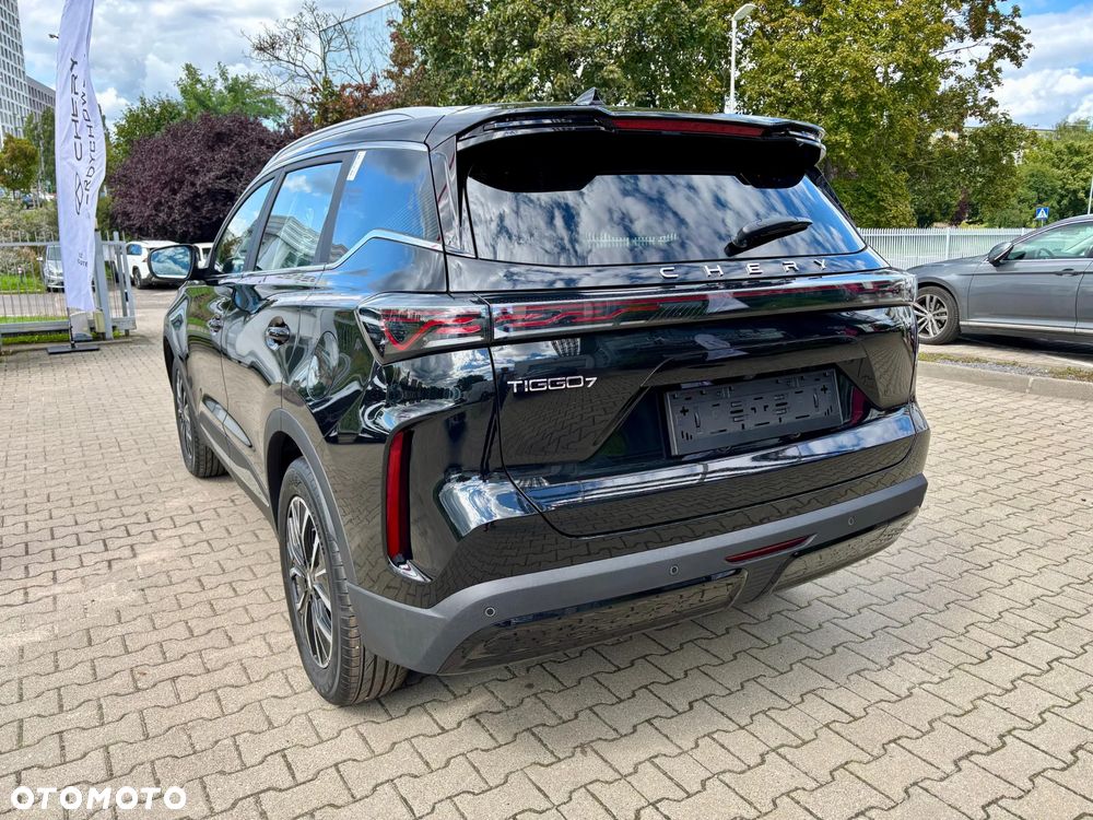 Chery Tiggo 7 1.6 T-GDI Essential DCT - 8