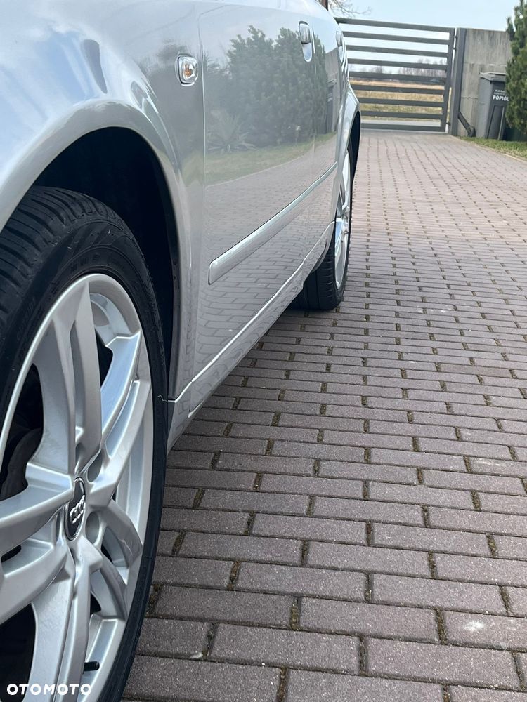 Audi A4 Limousine - 9