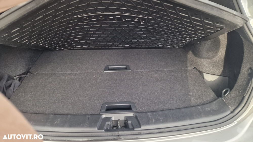Nissan Qashqai 1.6 DCI Xtronic TEKNA - 35