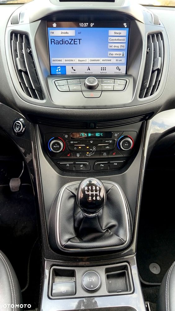 Ford Kuga 1.5 EcoBoost 2x4 ST-Line - 26