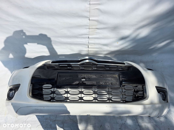 Citroen DS4 DS 4 zderzak przedni przod halogeny led drl