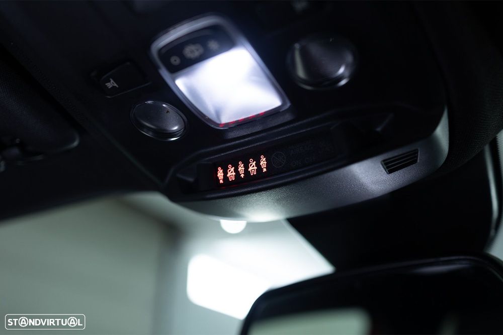 Peugeot 2008 1.2 PureTech Allure Pack - 41