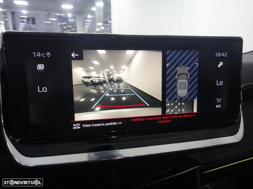 Peugeot 2008 PureTech 130 EAT8 GT - 28