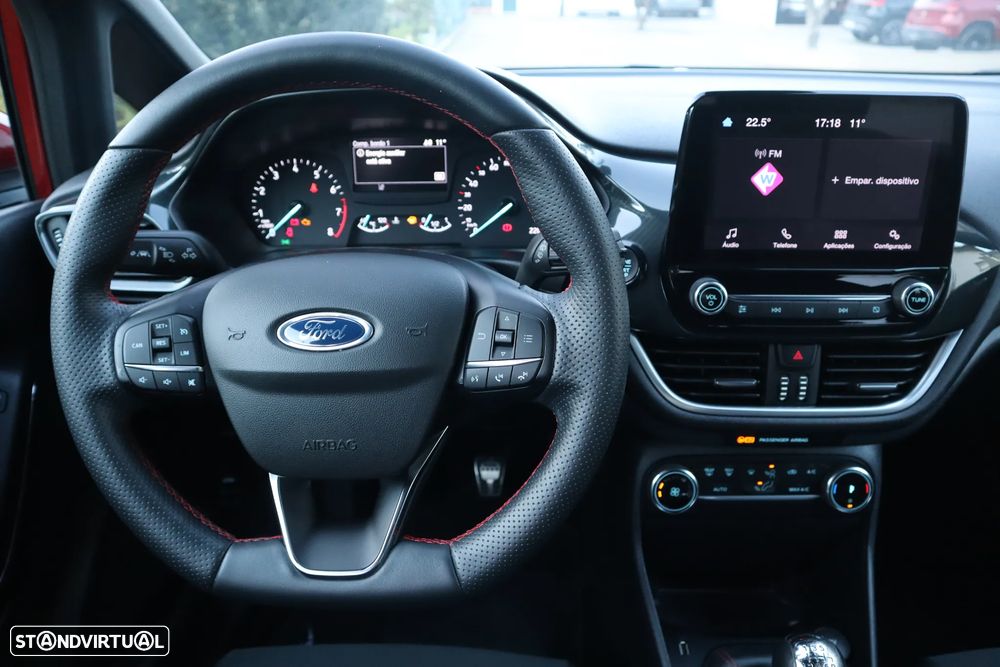 Ford Fiesta 1.0 EcoBoost ST-Line - 27