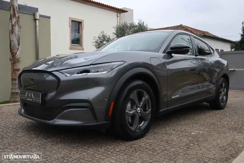 Ford Mustang Mach-E Standard - 1