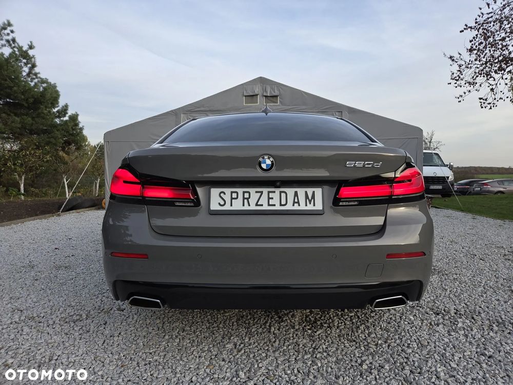BMW Seria 5 520d Efficient Dynamics Sport Line sport - 32