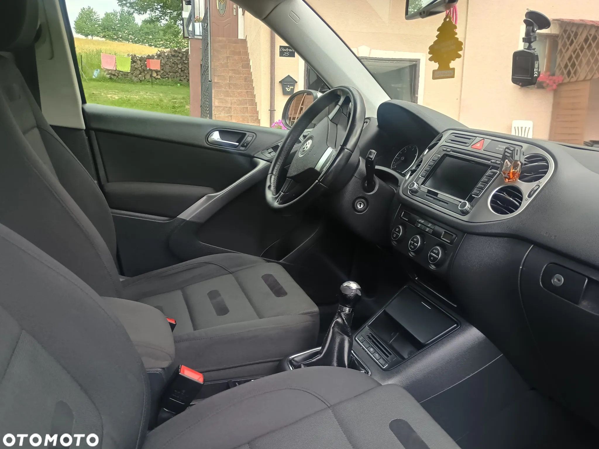 Volkswagen Tiguan - 8