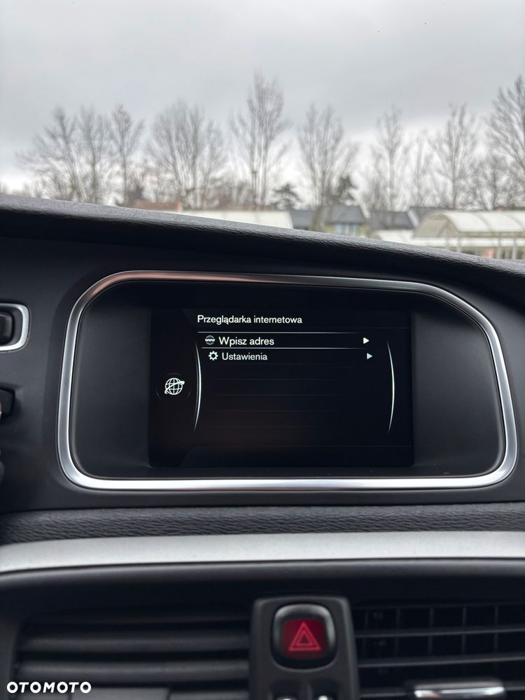 Volvo V40 D2 Momentum - 24