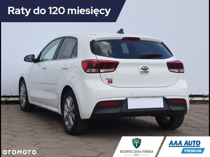 Kia Rio - 5