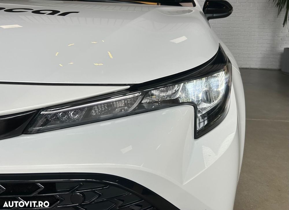 Toyota Corolla - 22