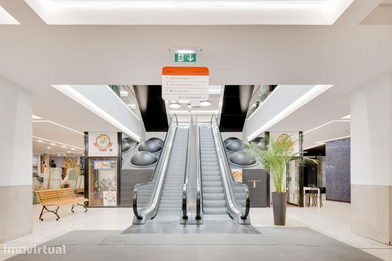 Trespasse Café com Loja Própria 33 m2, Rotunda Boavista-Porto - Grande imagem: 4/18