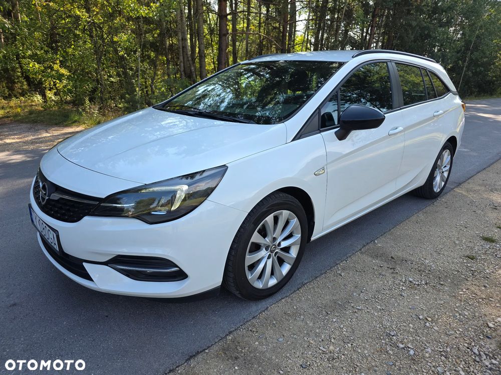 Opel Astra 2021 photo 2