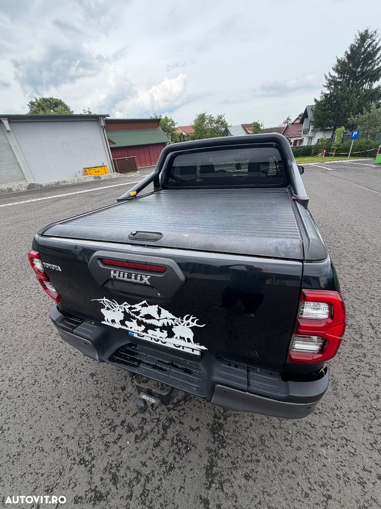 Toyota Hilux 2.8D 204CP 4x4 Double Cab AT Invincible Color Edition - 5