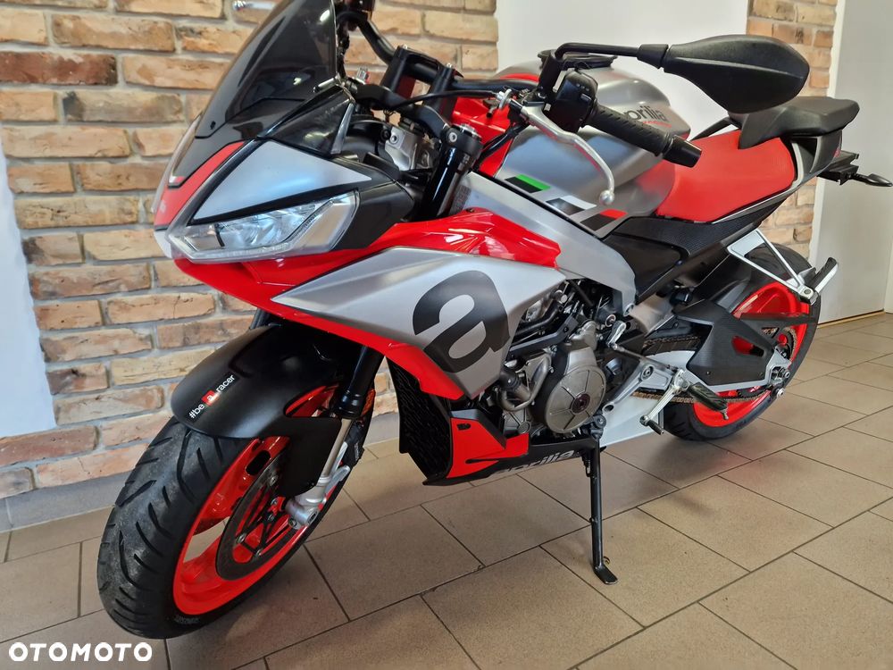 Aprilia Tuono - 7