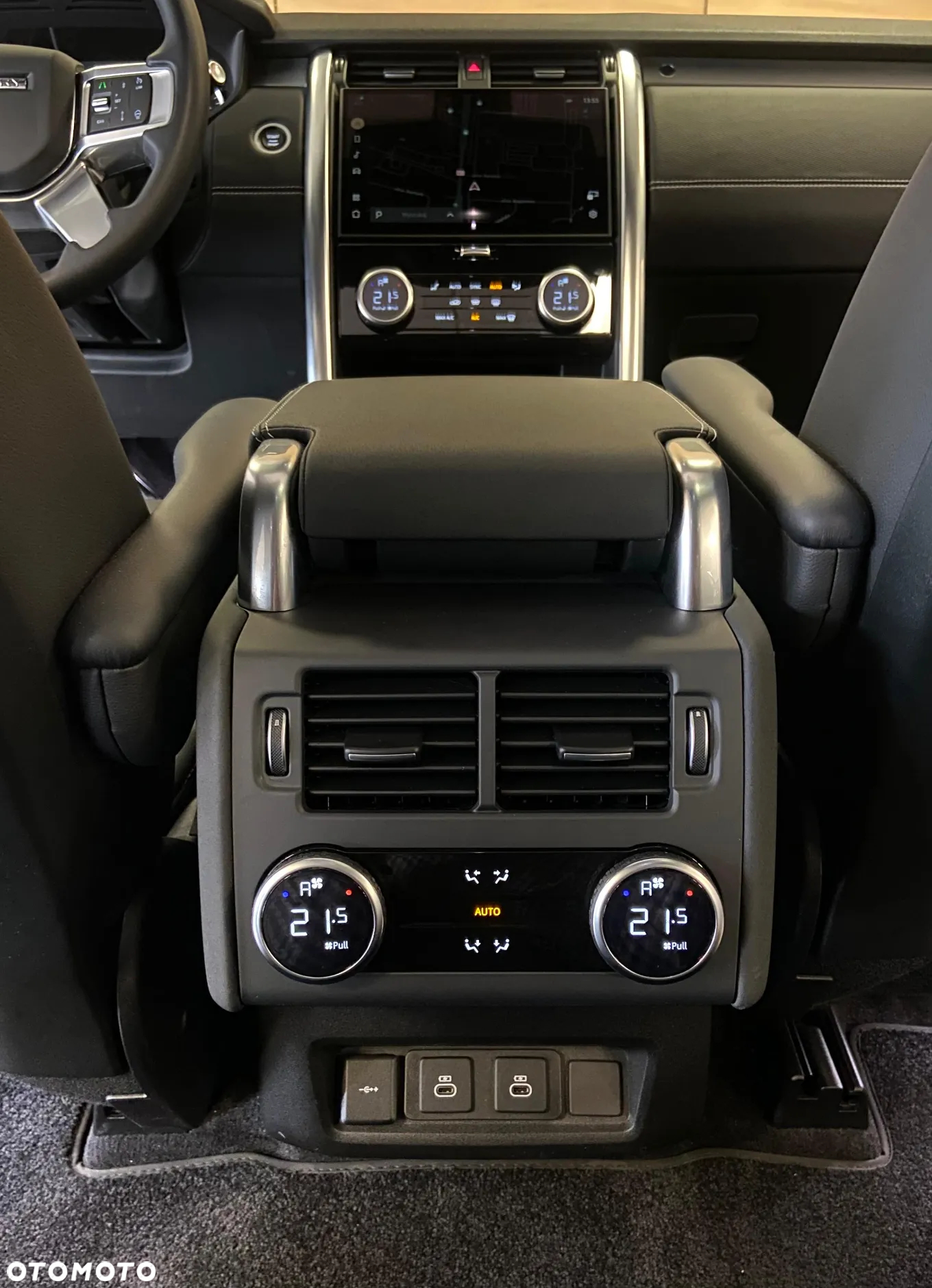 Land Rover Discovery V 2.0 P300 R-Dynamic SE - 26