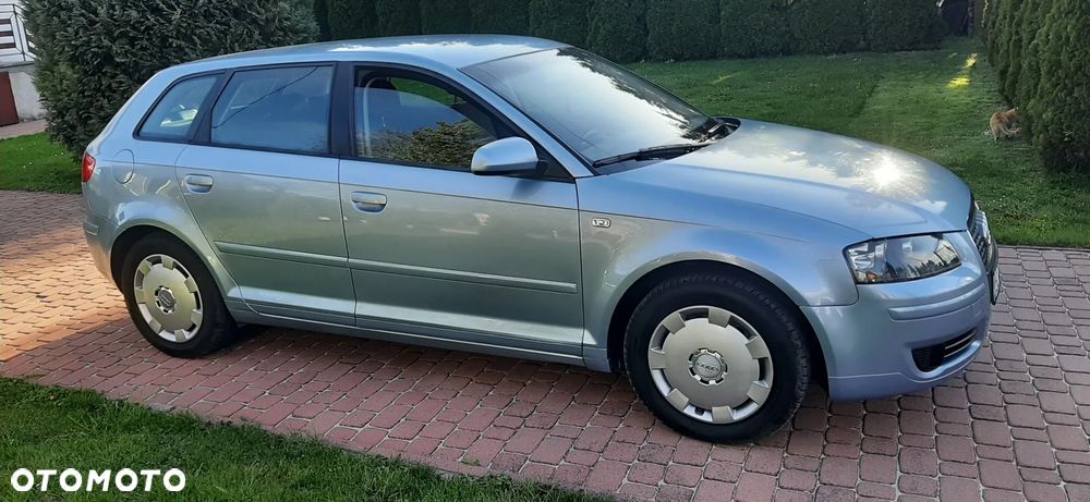 Audi A3 Sportback - 4