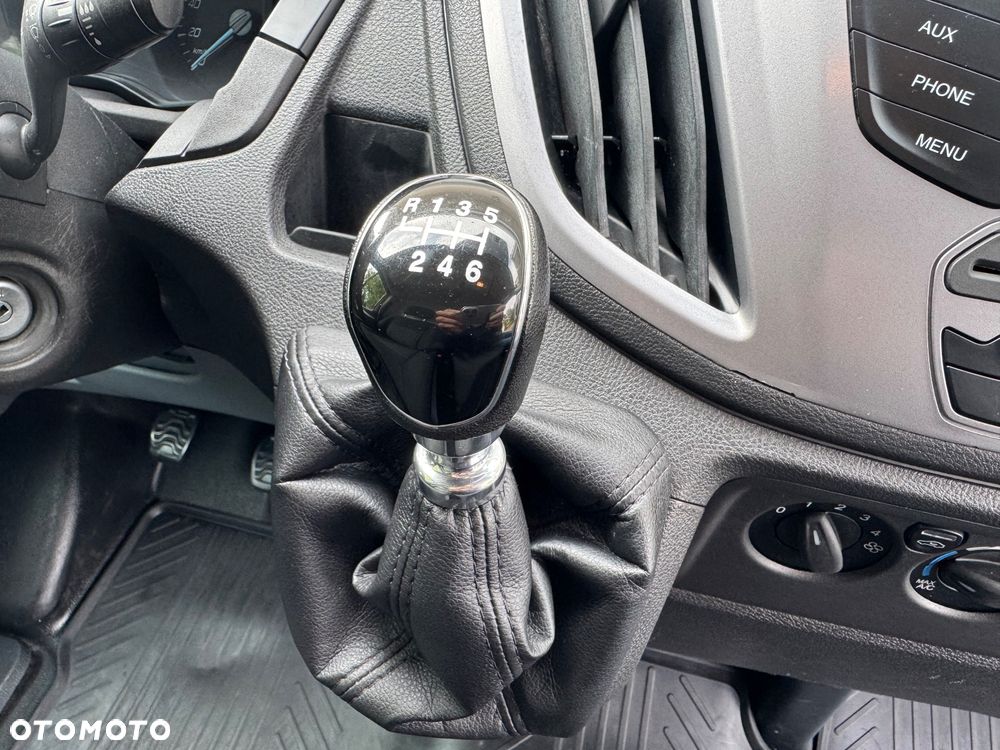 Ford Transit - 24
