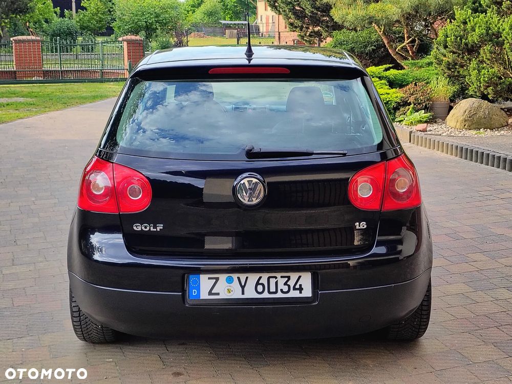 Volkswagen Golf 1.6 Trendline - 5