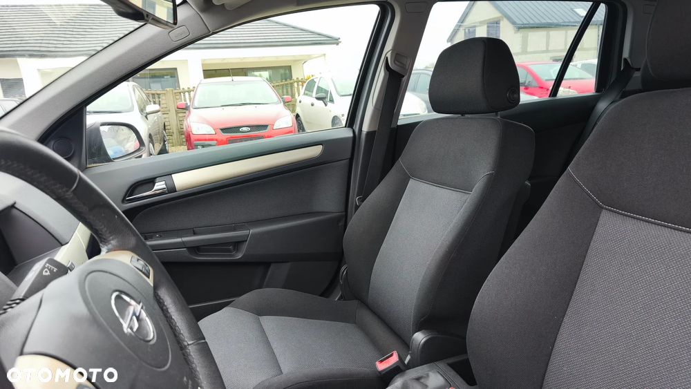Opel Astra - 19