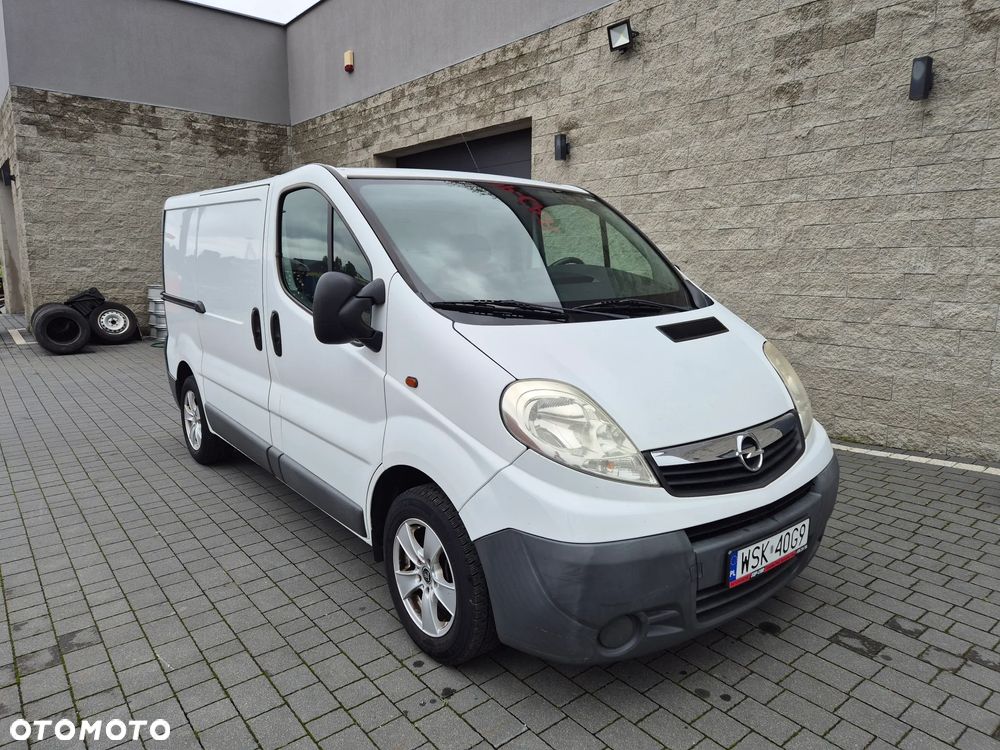 Opel Vivaro - 24