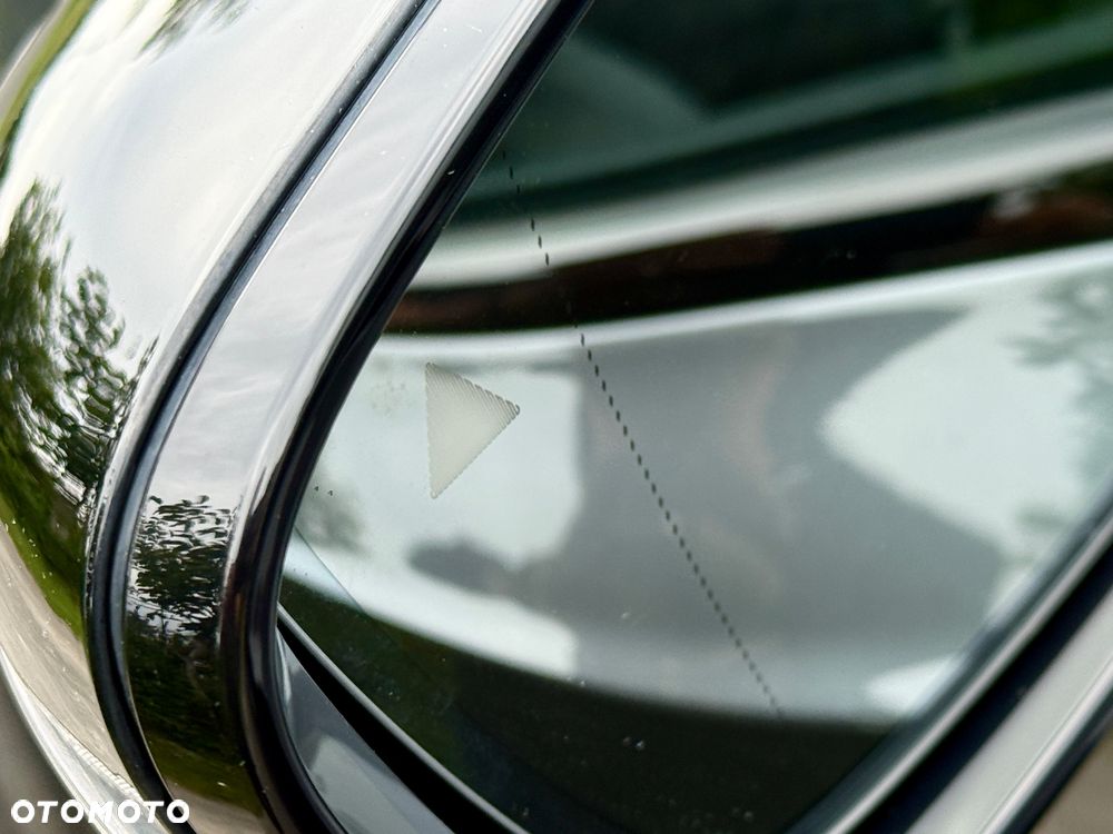 BMW Seria 3 318d M Sport Shadow - 16