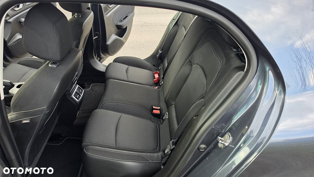 Renault Megane ENERGY TCe 100 LIMITED - 17