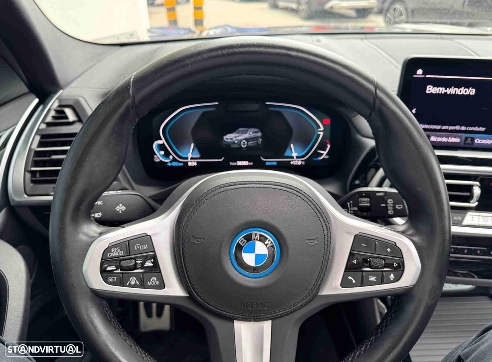 BMW iX3 M Sport Inspiring - 12