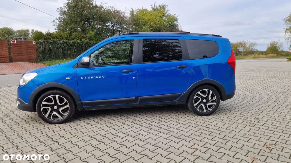 Dacia Lodgy TCe 115 Stepway - 27