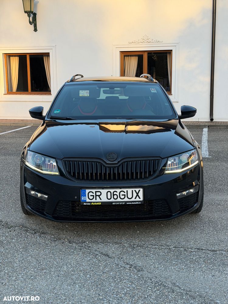 Skoda Octavia 2.0 TDI DSG RS - 1