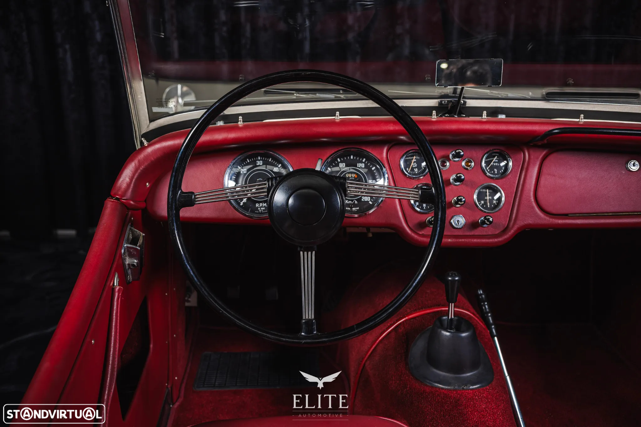 Triumph TR2 - 19