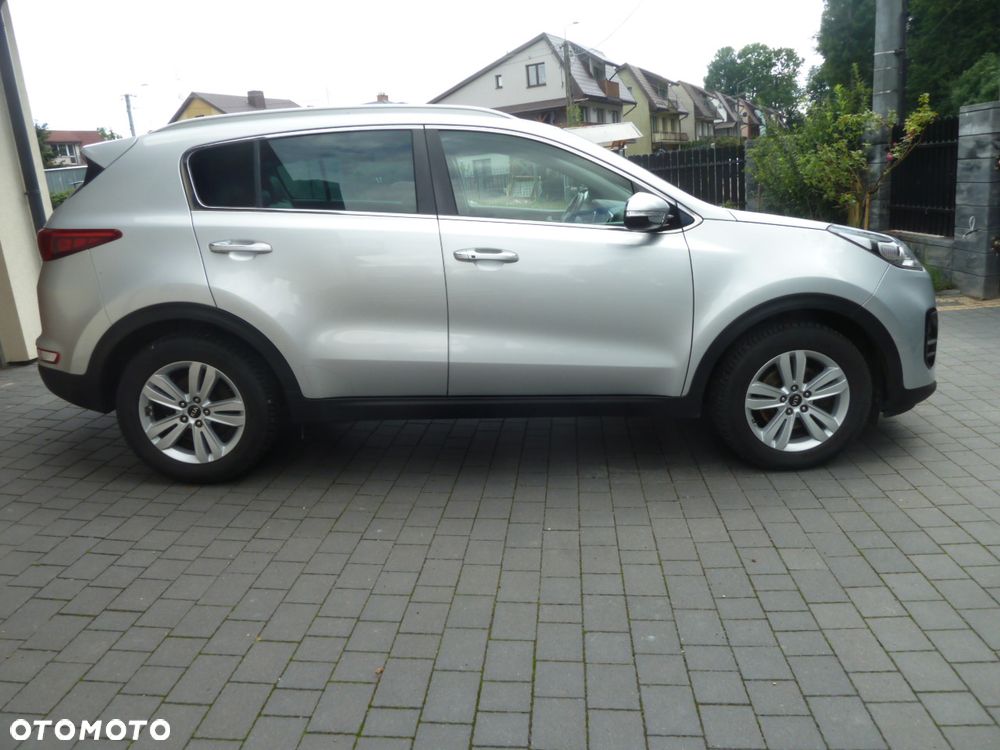 Kia Sportage 1.6 GDI 2WD DREAM-TEAM EDITION - 3