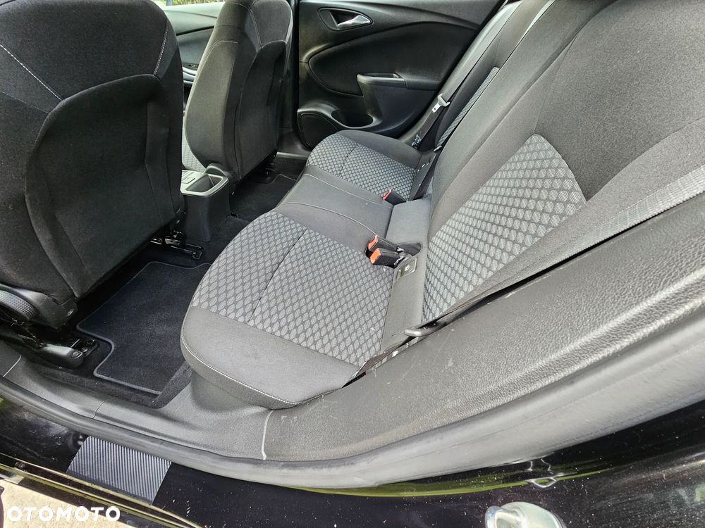 Opel Astra 1.6 CDTI Active - 11