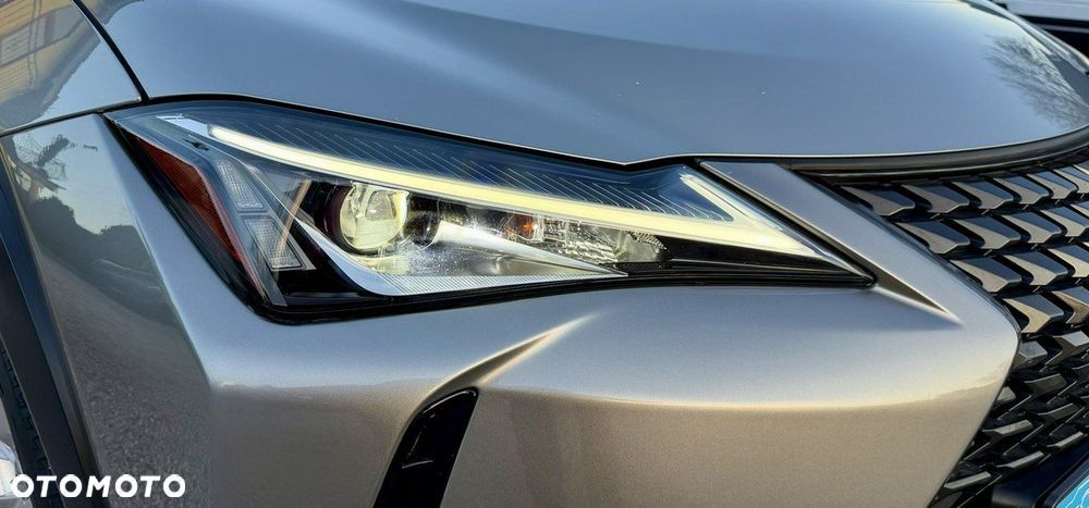 Lexus UX - 17